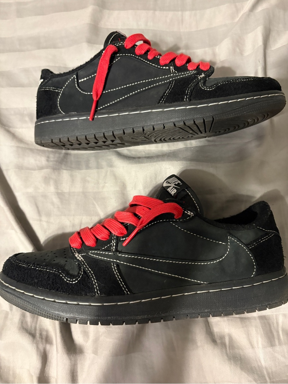 Travis Scott phantom lows